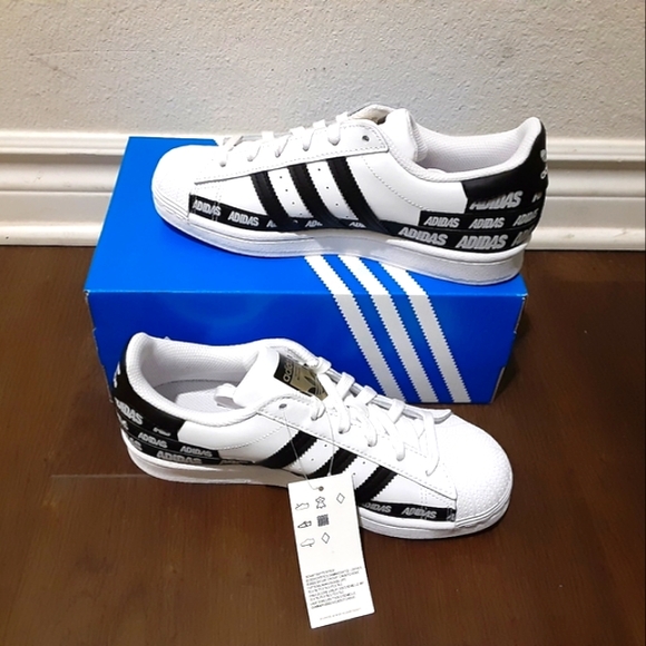 Adidas - Picture 2 of 4